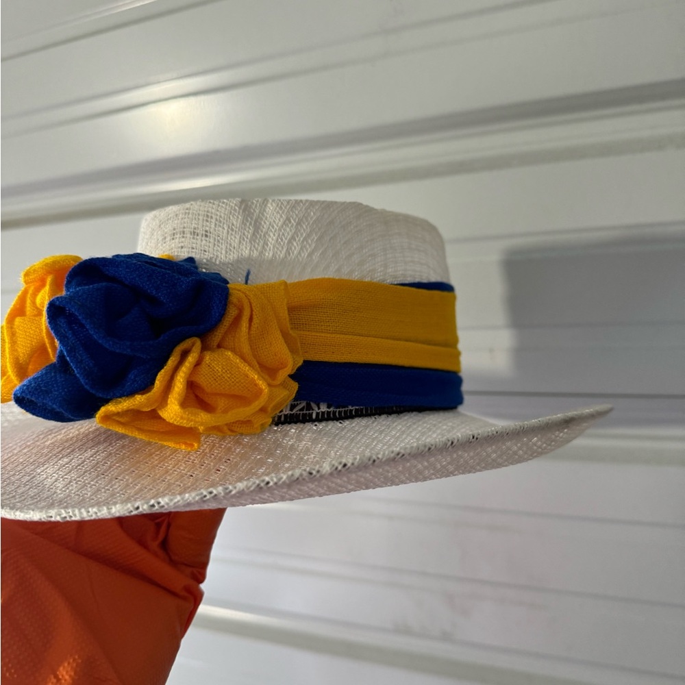 Woman hat - Picture 3 of 7